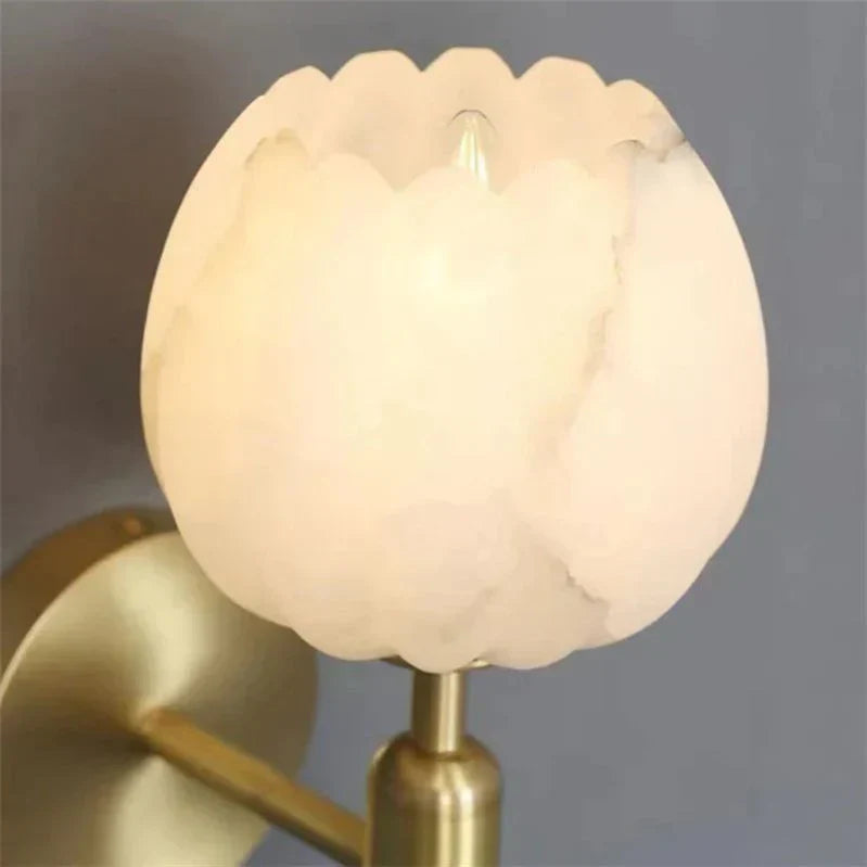 Applique Murale Marble Rose - Design Élégant en Marbre et Cuivre avec LED