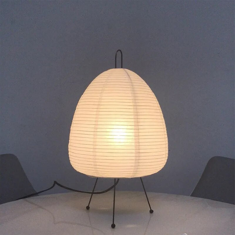 Lampe de Table Japonaise en Papier de Riz - LED Design Artistique avec Pied Tripode en Bois