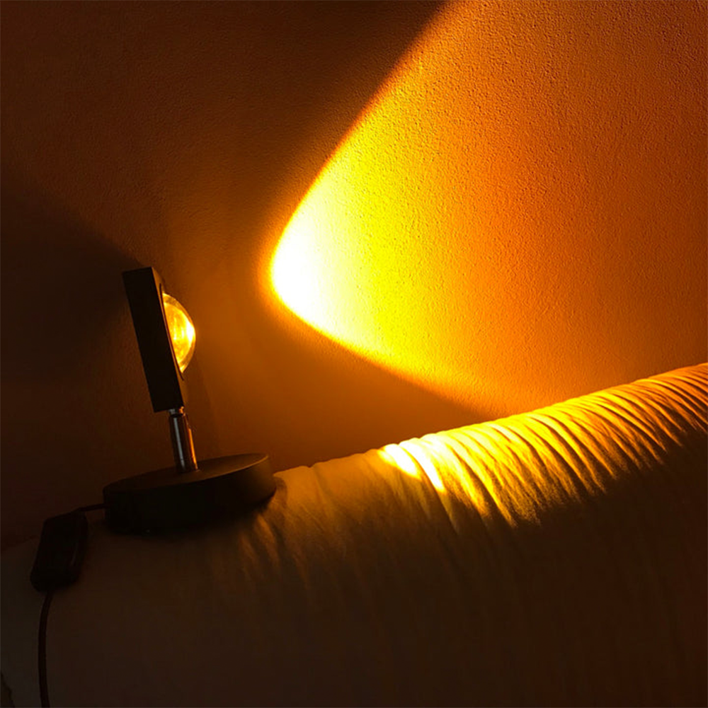 Lampe de Table SunGlow - Éclat Chaleureux et Design Nostalgique