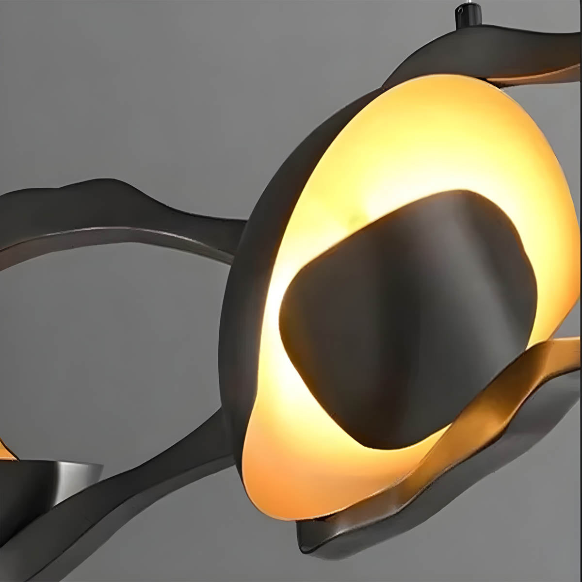 Suspension Moderne Artistique – Éclairage LED avec Design Organique
