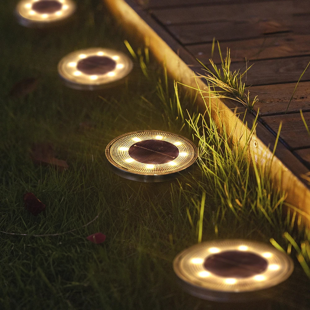 Lumières de Jardin Solaires LED Deluxe - Éclairage Extérieur Écologique et Économique