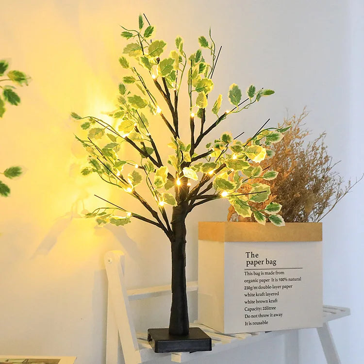 Guirlande LED Arbre de Noël avec Feuilles Vertes - Décoration Lumineuse Festive
