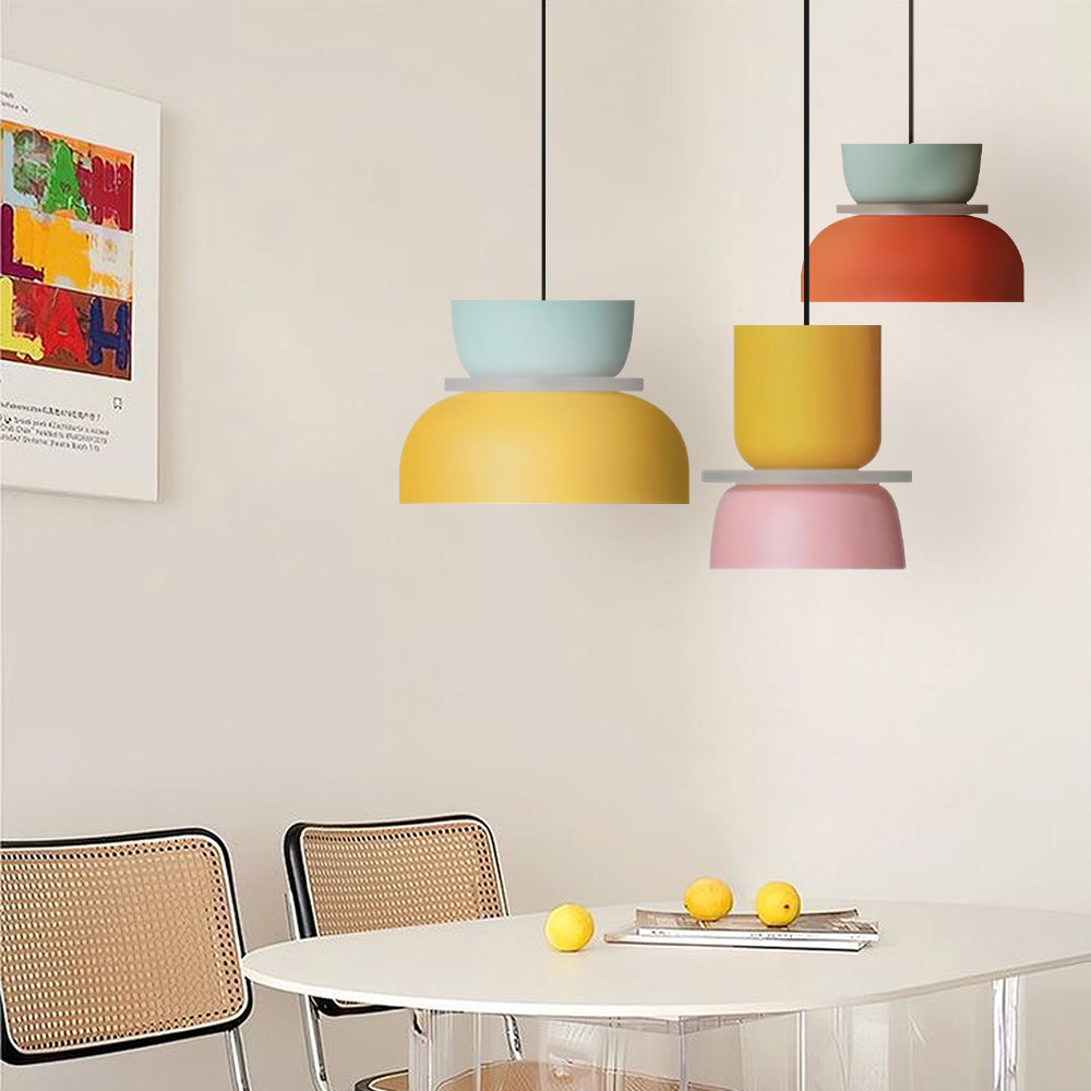Suspension Moderne en Acrylique – Design Coloré avec Éclat Nordique
