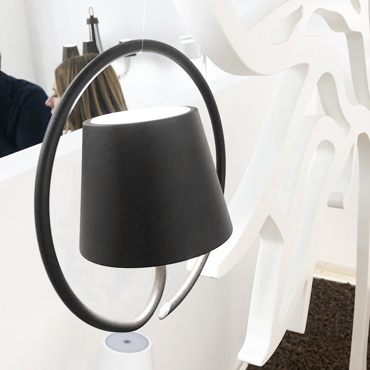 Lampe Suspended LED Rechargeable - Design Moderne et Éclairage Polyvalent