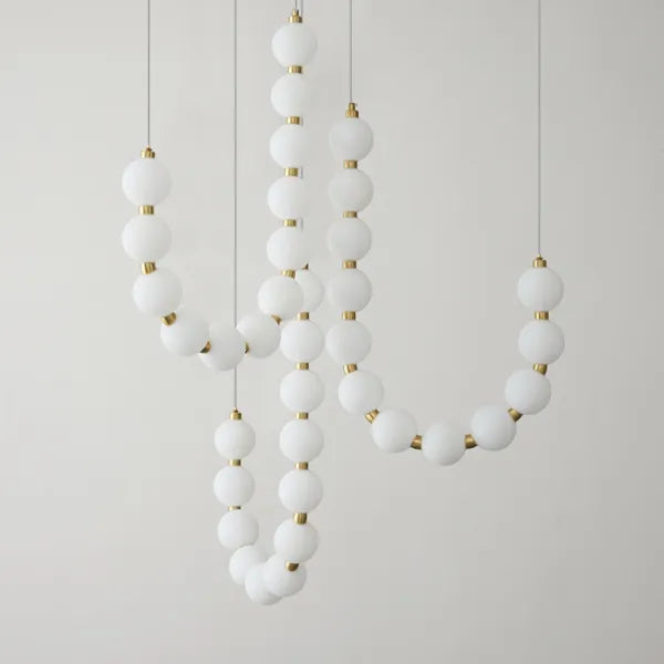 Chandelier Luxe Perles - Design Élégant en Métal et Acrylique, LED, H65 cm