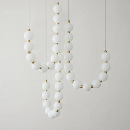 Chandelier Luxe Perles - Design Élégant en Métal et Acrylique, LED, H65 cm
