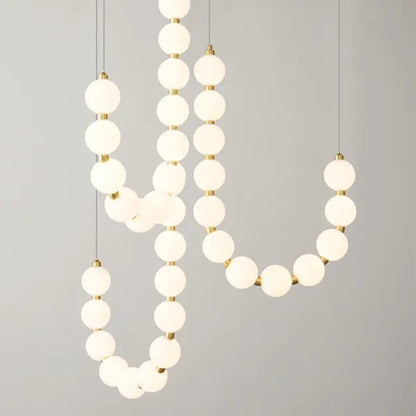 Chandelier Luxe Perles - Design Élégant en Métal et Acrylique, LED, H65 cm