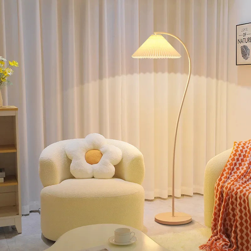 Lampadaire LED Moderne en Tissu – Éclairage Ajustable avec Design Pliant pour Salon et Bureau