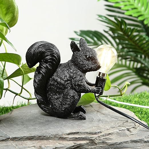 Lampe de table nordique design écureuil - Un charme ludique et une lumière douce
