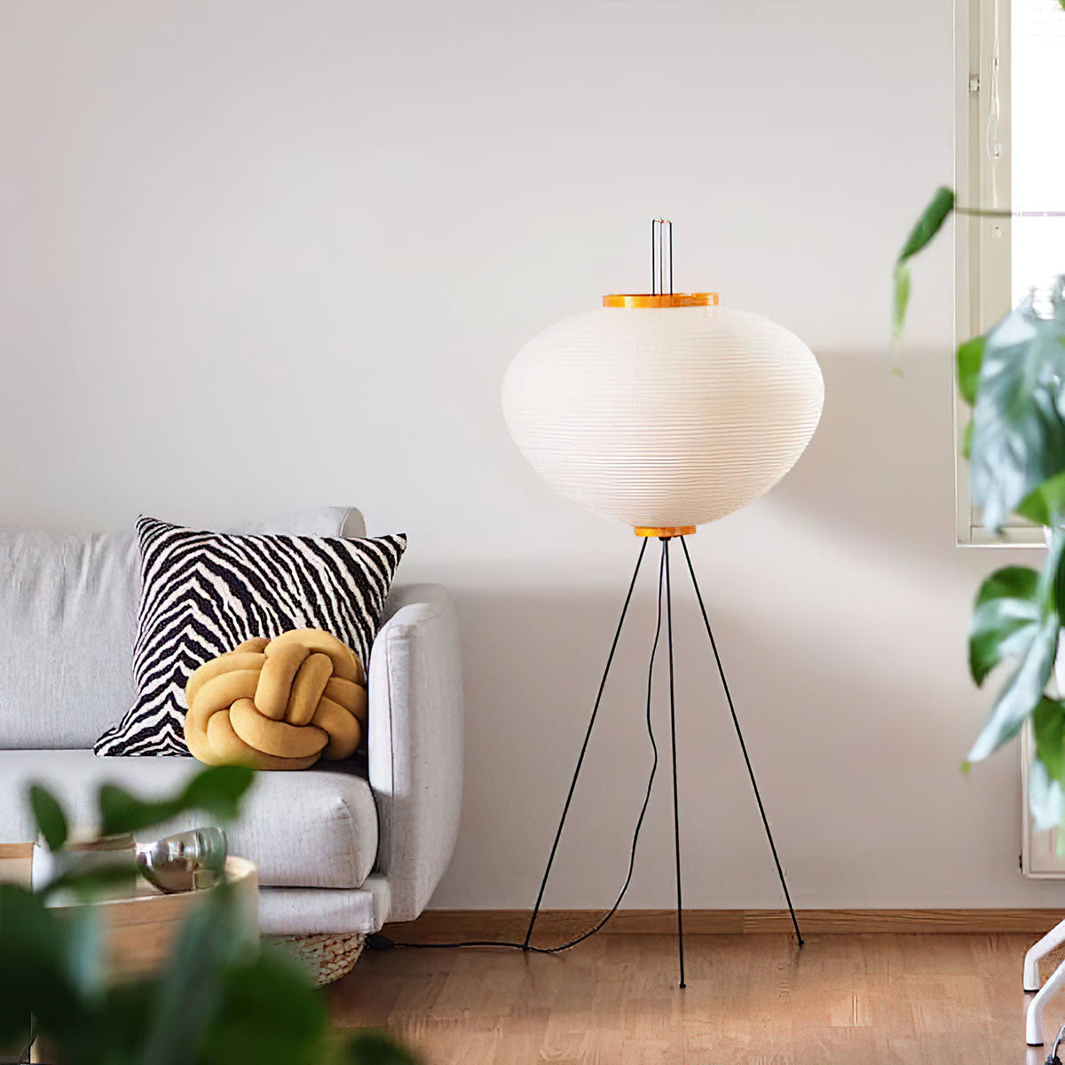 Lampadaire en Papier de Riz - Élégance Minimaliste pour Salon et Chambre