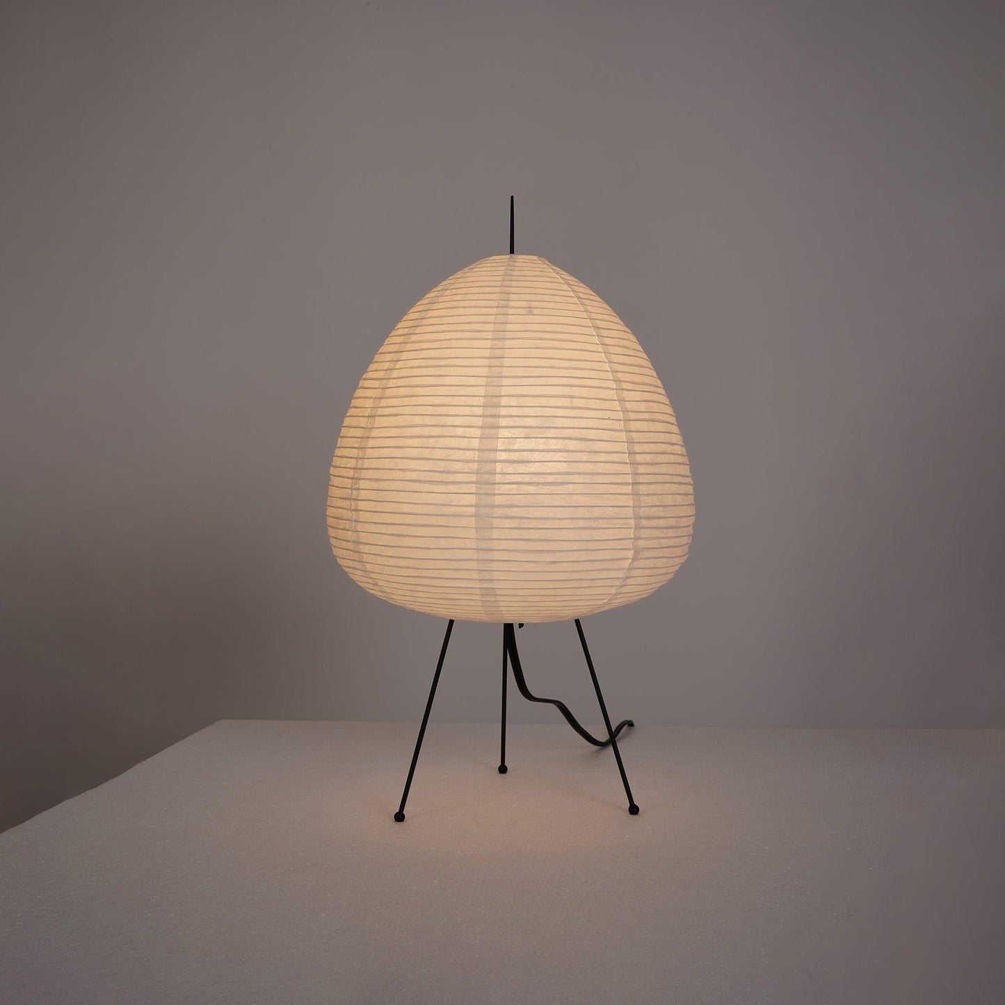 Lampe de Table Akari – Design Inspiré du Japon avec Papier de Murier et Métal