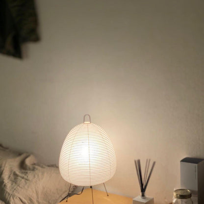 Lampe de Table Akari – Design Inspiré du Japon avec Papier de Murier et Métal