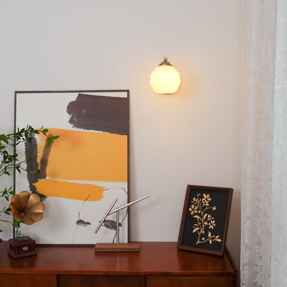 Lampe Murale Vintage Art Déco, Élégance Classique avec Abat-jour en Verre Blanc