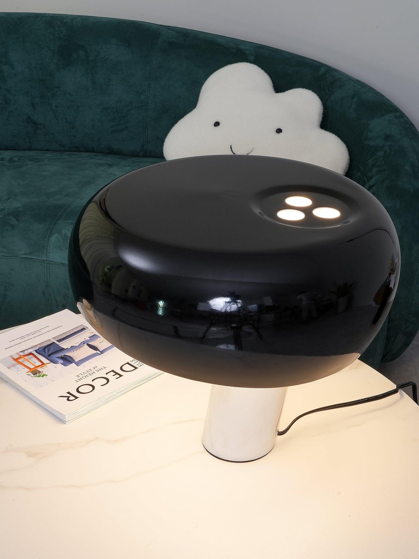 Lampe de Table Art Marble - Élégante en Marbre de Carrare et Métal avec LED