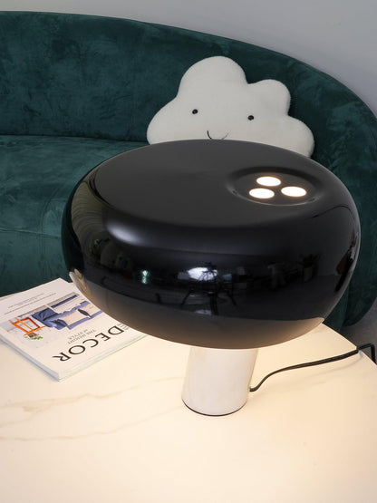 Lampe de Table Art Marble - Élégante en Marbre de Carrare et Métal avec LED