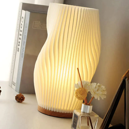 Lampe Serene Wavecrest - Élégance Contemporaine avec Dimmable USB
