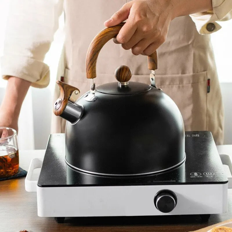 Bouilloire en Acier Inoxydable à Sifflet – Design Élégant et Capacité 2,5L/3L