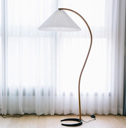 Lampe sur Pied Caprani – Design Scandinave 70’s avec Base en Bois et Métal