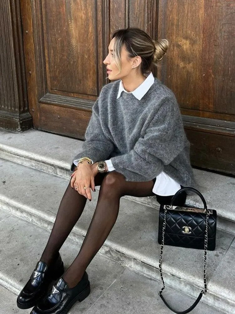 Pull Clara - Confort Moderne et Élégance Intemporelle