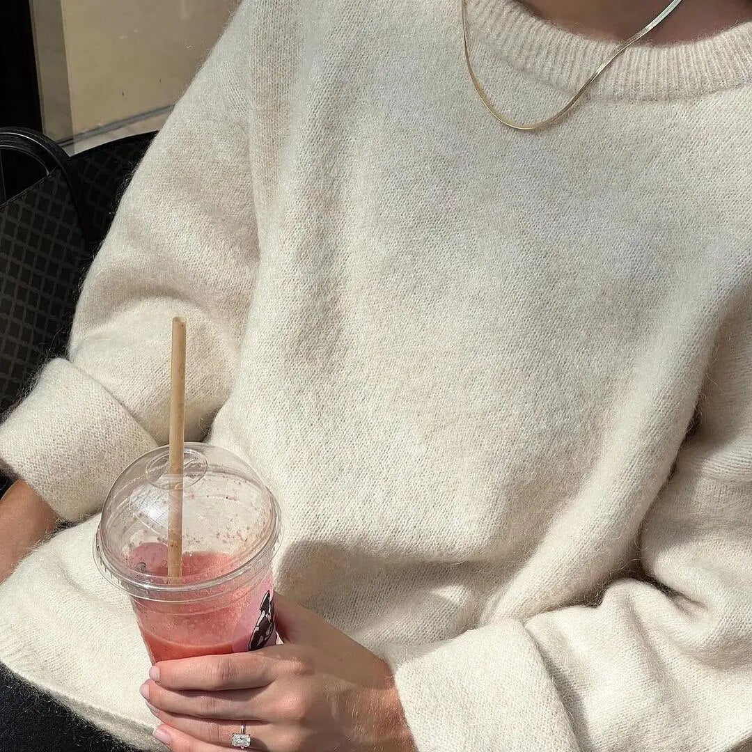 Pull Clara - Confort Moderne et Élégance Intemporelle