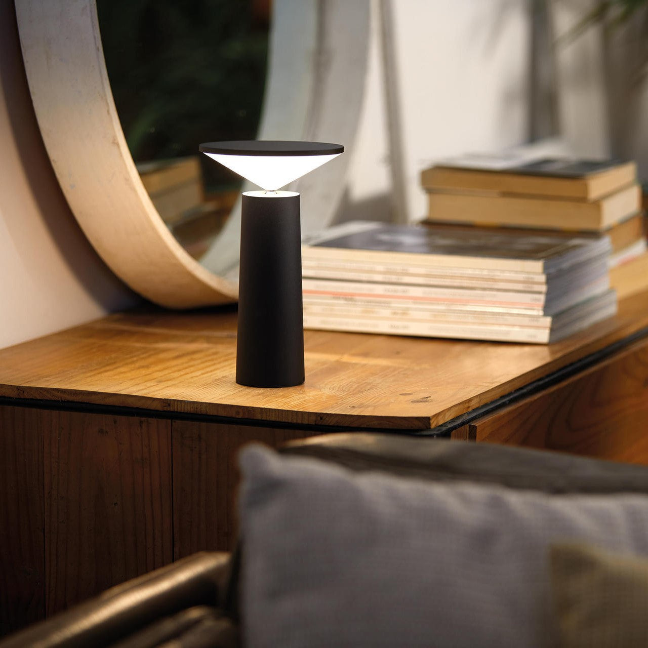 GlowBeam - Lampe de Table LED Moderne avec Tête Rotative