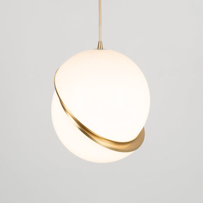Suspension Mondsichel en Acryl et Laiton - Éclairage LED Moderne et Élégant