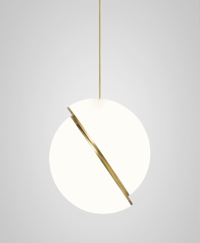 Suspension Mondsichel en Acryl et Laiton - Éclairage LED Moderne et Élégant