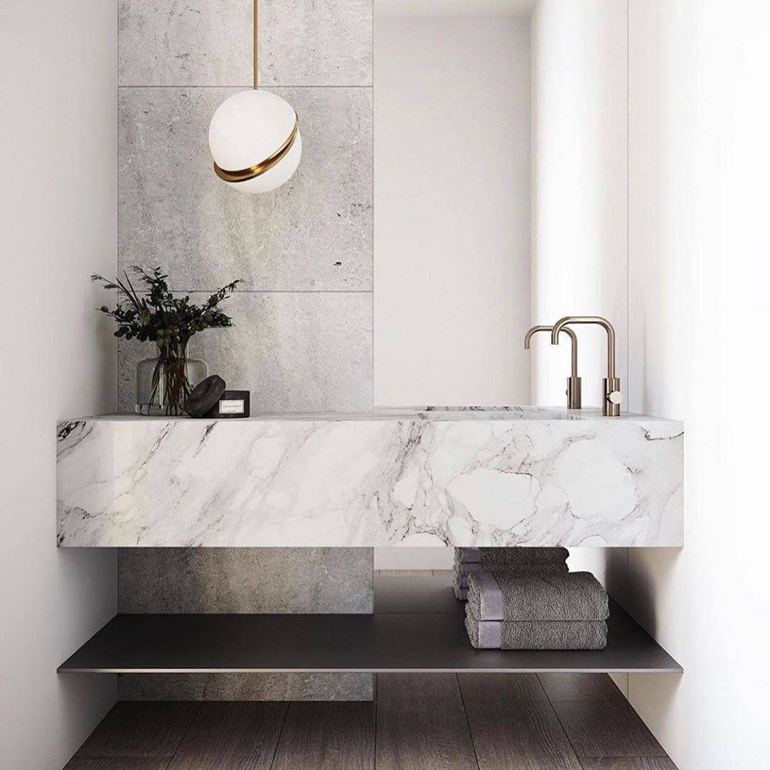 Suspension Mondsichel en Acryl et Laiton - Éclairage LED Moderne et Élégant