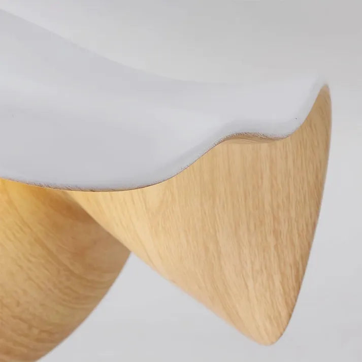 Plafonnier Lotus en Bois Nordic – Lampe Design en Résine et Métal, Inspiration Naturelle pour Salon ou Chambre