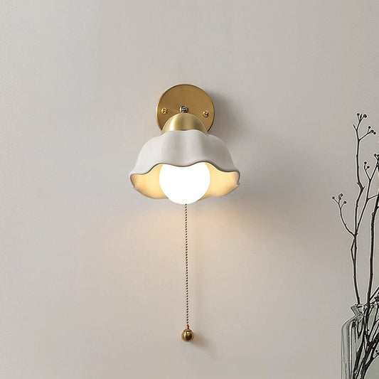 Lampe Murale Fleur Blanche Rétro Française - Éclairage Élégant