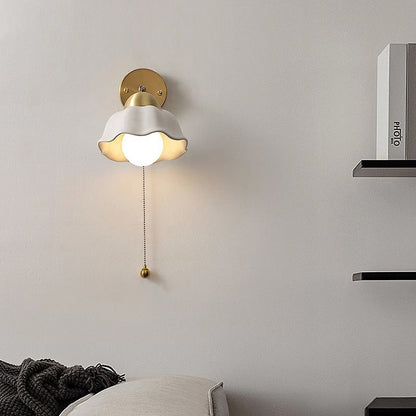 Lampe Murale Fleur Blanche Rétro Française - Éclairage Élégant