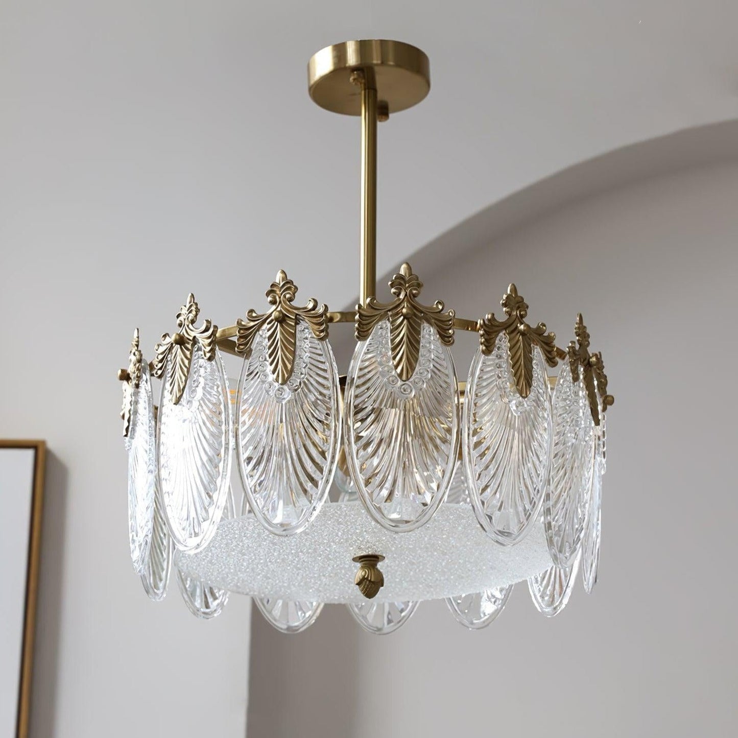 Chandelier Rond en Verre avec Motif Décoratif - Lampe Suspendue Élégante