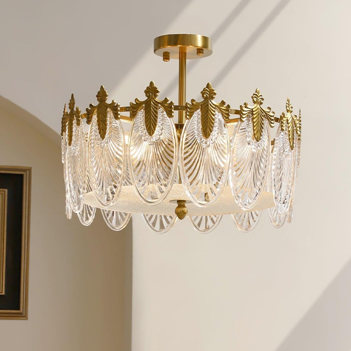 Chandelier Rond en Verre avec Motif Décoratif - Lampe Suspendue Élégante