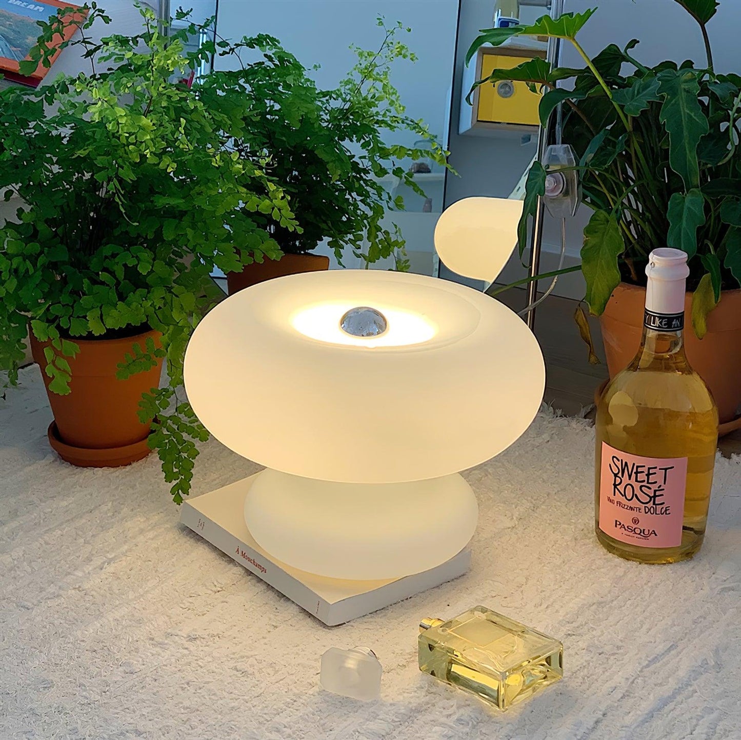 Lampe de Table Donut – Design Unique et Éclairage Doux pour une Ambiance Accueillante