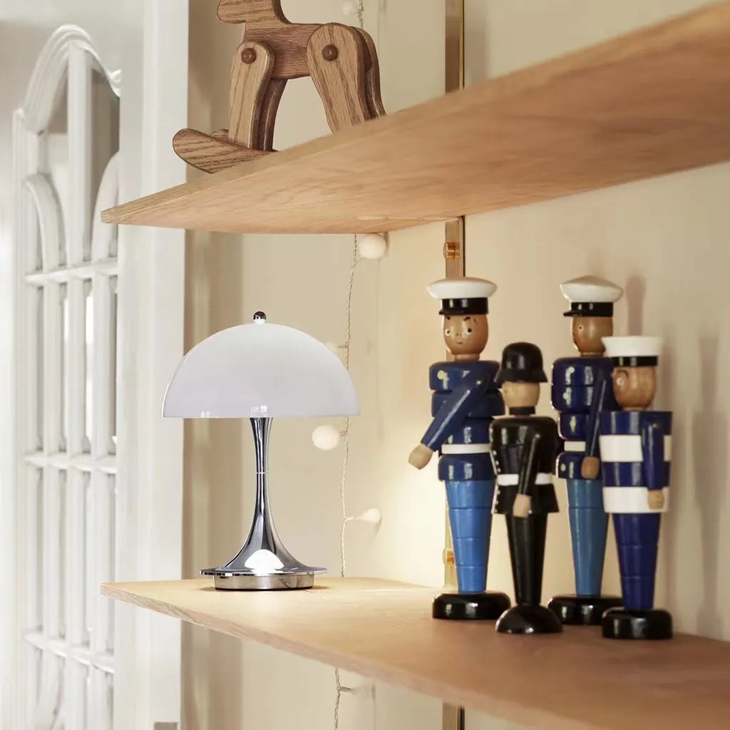 Lampe de Table EclatéAura™ Luxe – Raffinement et Éclat Élégant