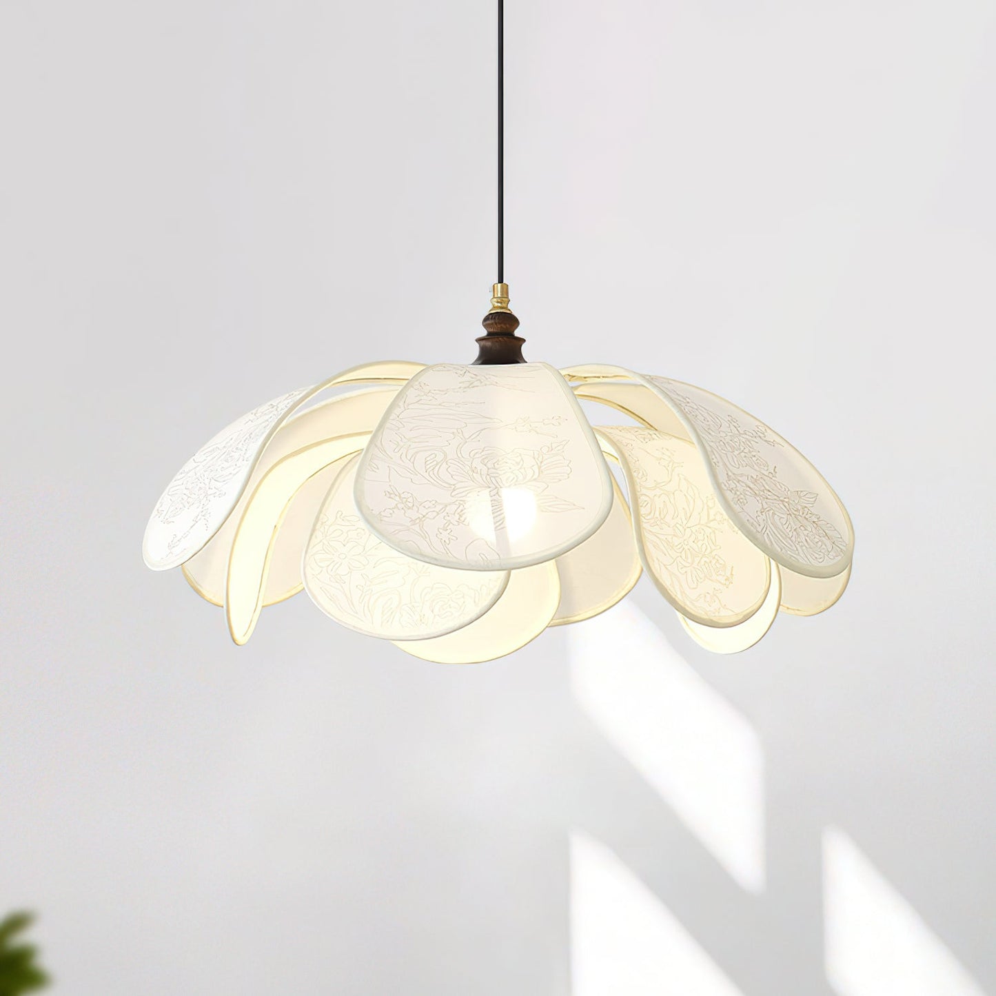 Florina Pendelleuchte – Elegante Blumen-Inspiration, Modernes Design, E26/E27 Fassung, LED Kompatibel