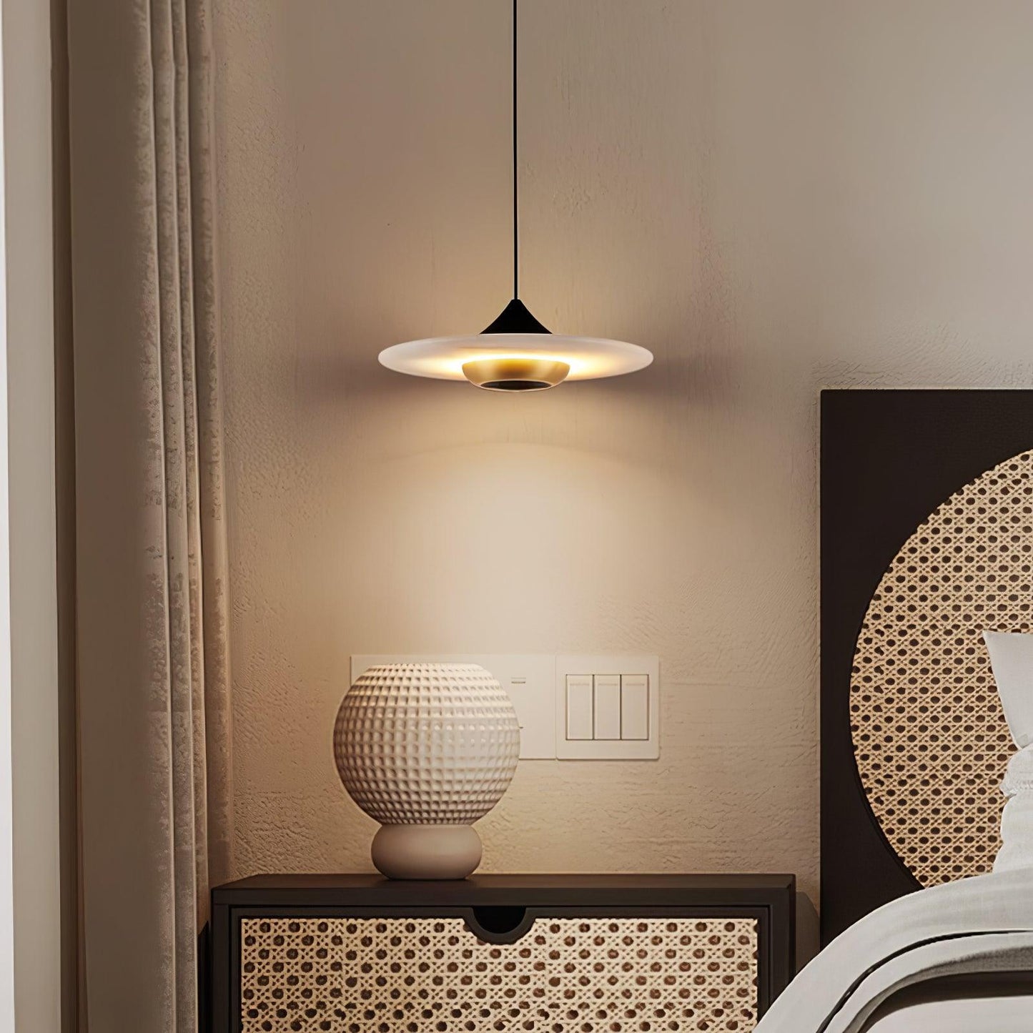 Suspension MarbleGlow – Design Moderne & Éclairage LED Intégré