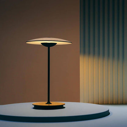 Lampe de Table Marset Ginger - Design Élégant en Métal avec LED Intégrée