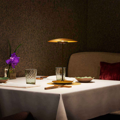 Lampe de Table Marset Ginger - Design Élégant en Métal avec LED Intégrée