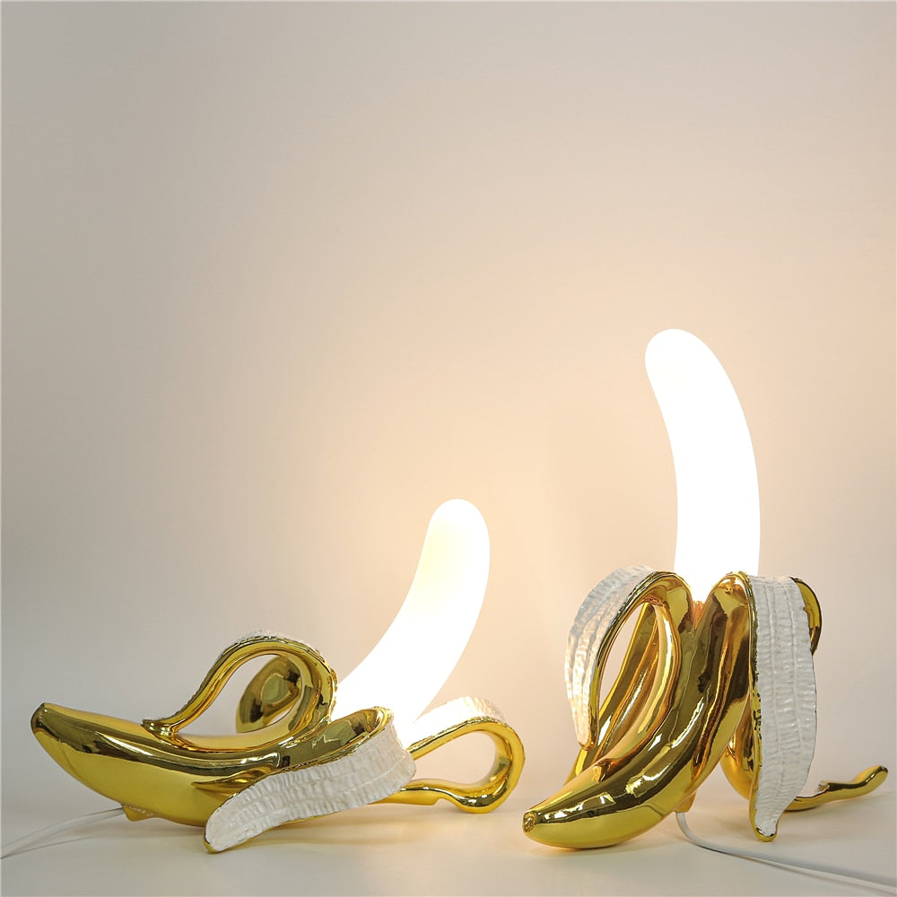 Lampe de Table Art Déco - Design Élégant en Métal et Résine avec LED