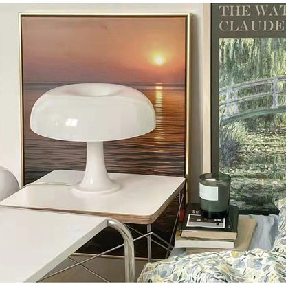 Lampe de Table Pilz Minimaliste – Design Scandinave Épuré et Élégant