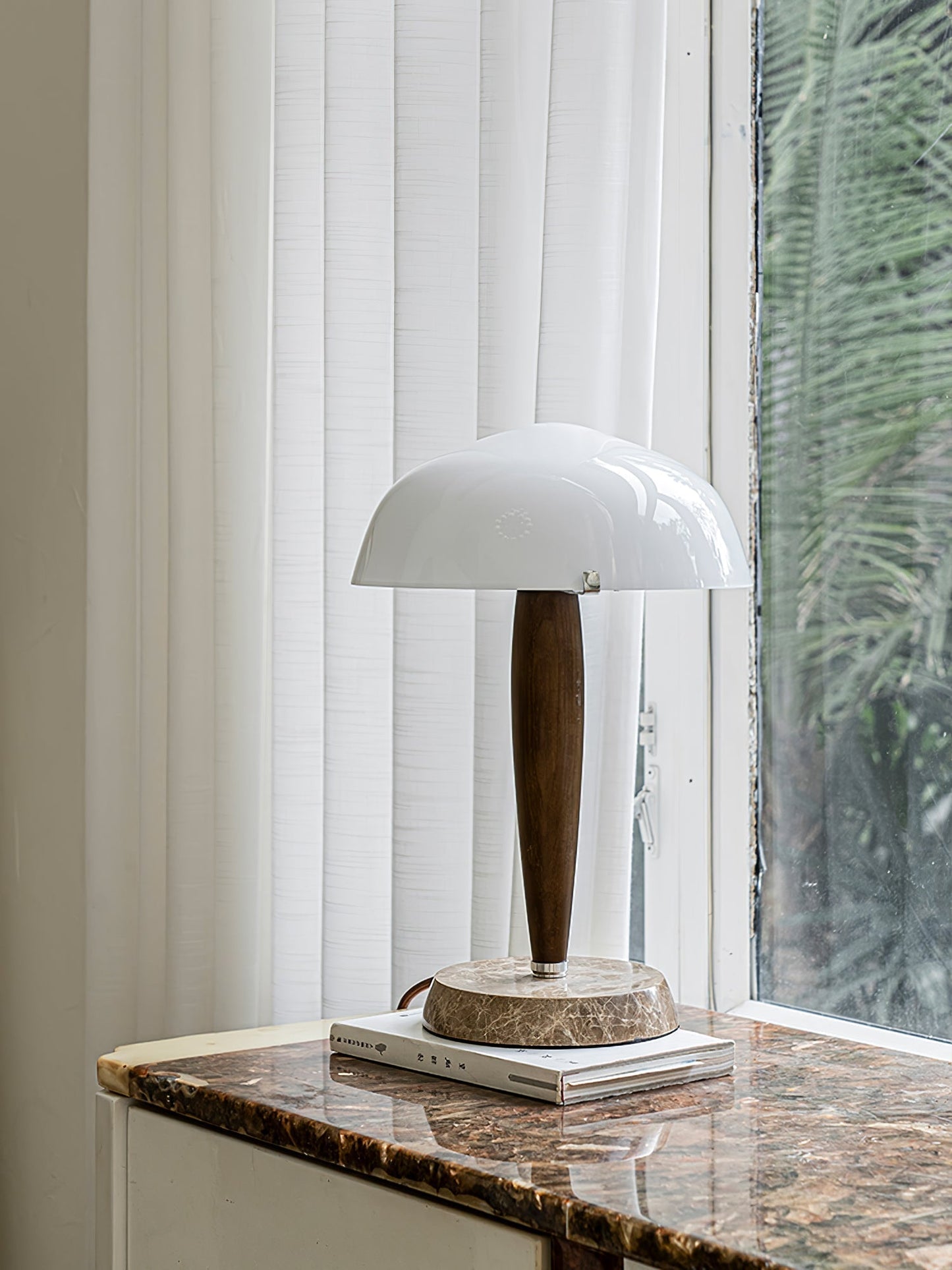 Lampe de Table Herman – Élégance Inspirée et Design Raffiné
