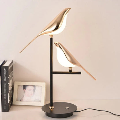 Lampe de Bureau LED BirdLamp – Design Postmoderne en Or Galvanisé