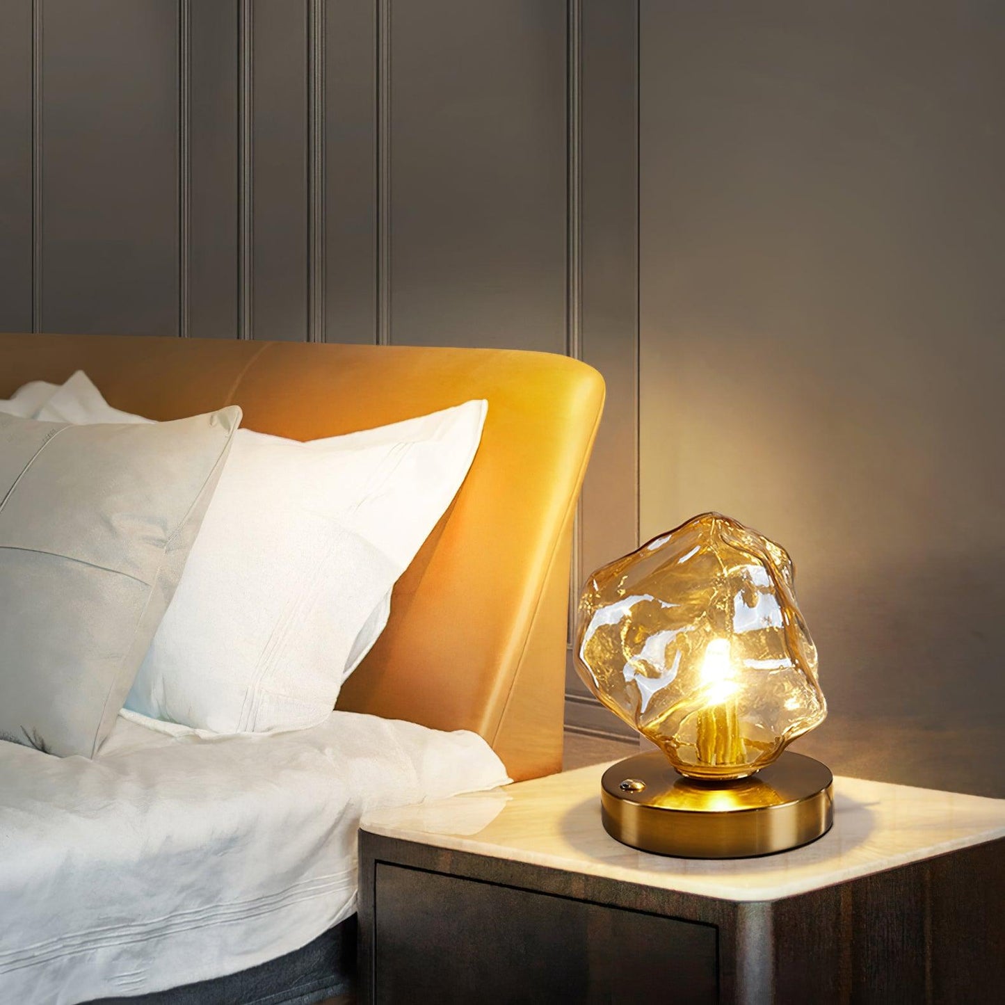 Lampe de Table en Verre Ice Stone – Design Élégant avec Base Métal et Bois