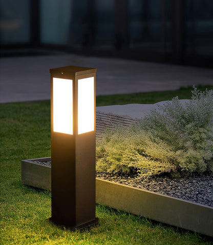 Lampe Extérieure Kuzco Poller – Éclairage Moderne en Aluminium avec LED Intégrée