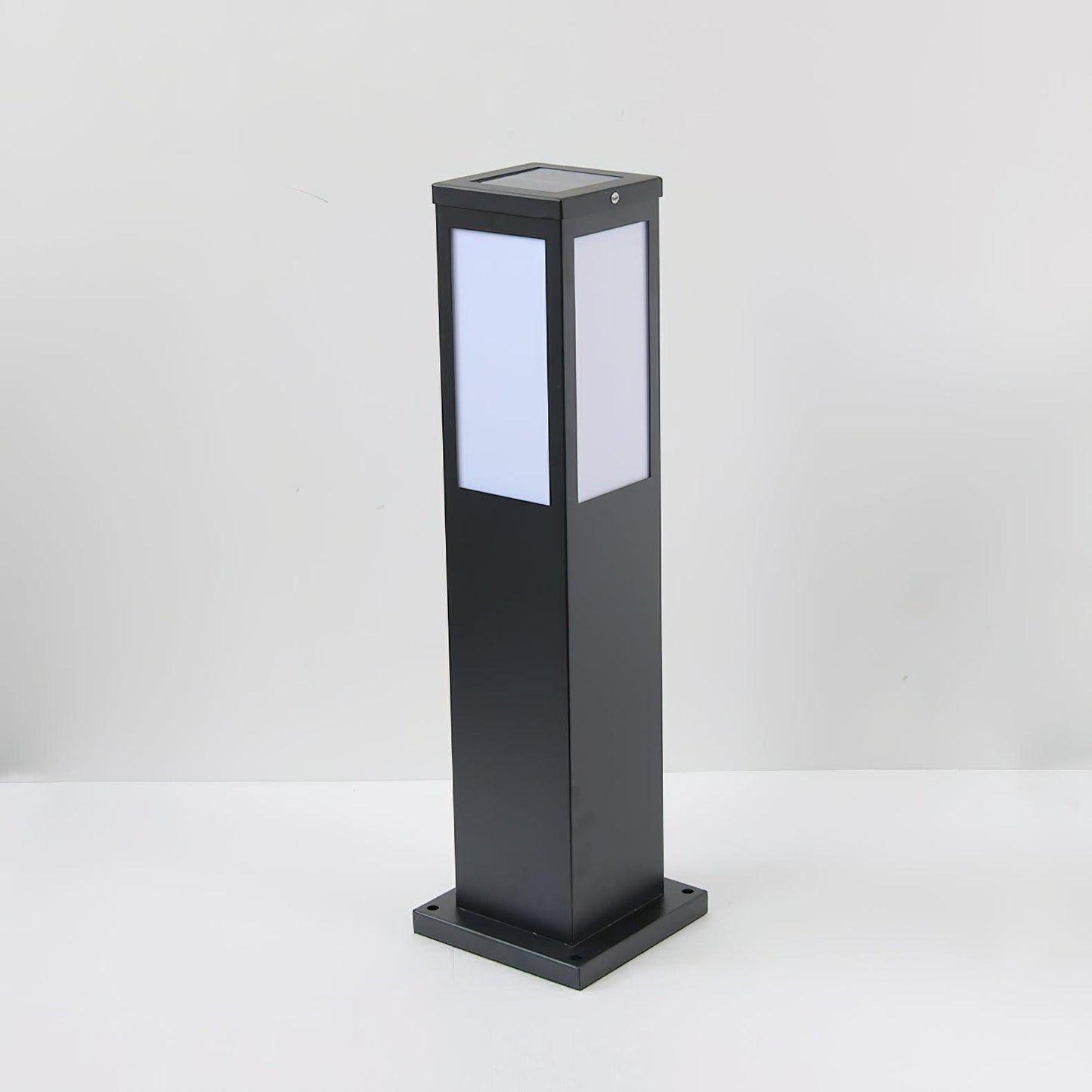 Lampe Extérieure Kuzco Poller – Éclairage Moderne en Aluminium avec LED Intégrée