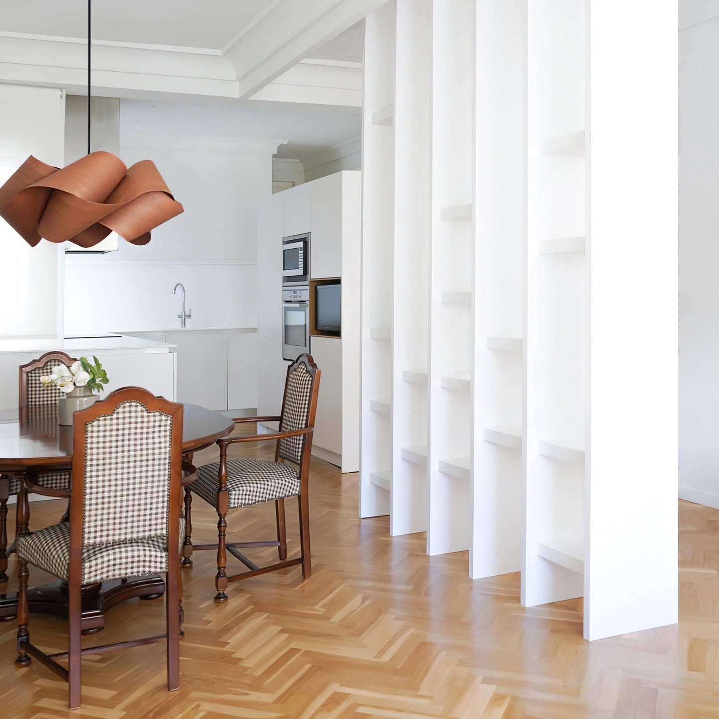 Suspension Link en Bois et Métal - Lampe Moderne à Lumière Douce pour Intérieur Élégant
