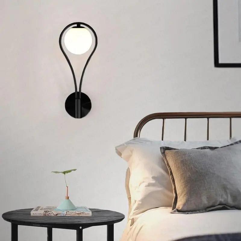 Applique Murale Nordique en Métal et Verre - Design Minimaliste pour Intérieur Élégant