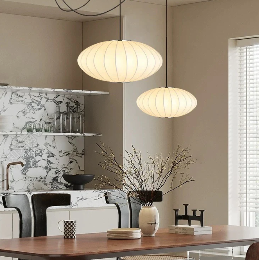 Lustre en Soie Élégant – Éclairage Suspendu Raffiné pour Intérieur