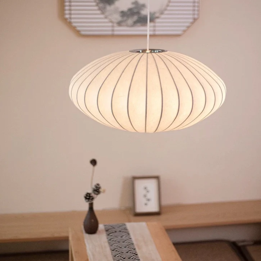 Lustre en Soie Élégant – Éclairage Suspendu Raffiné pour Intérieur